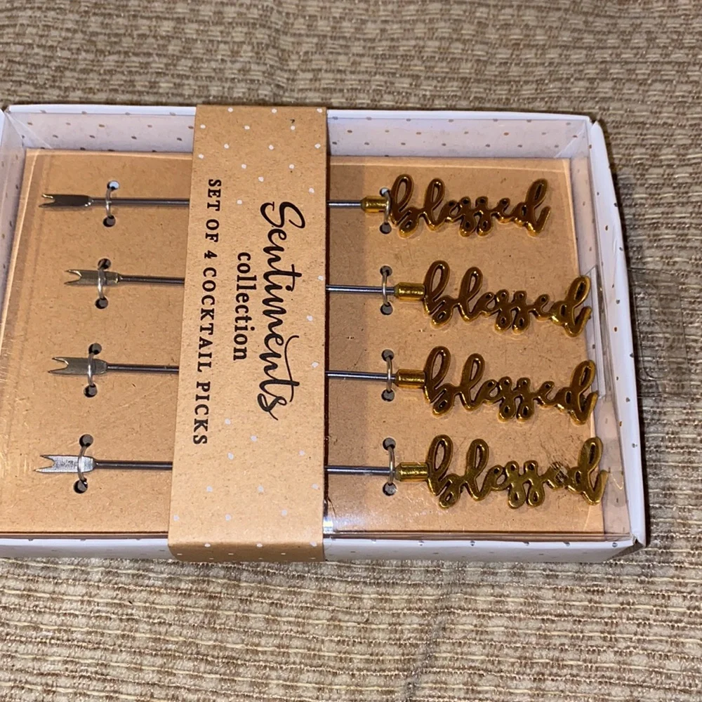 💛NWT Sentiments Collection Set of 4 Blessed Cocktail Picks